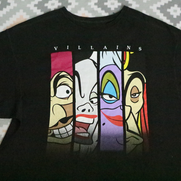 Disney Other - Vtg DISNEY Villians Ursula Jafar Cruella Hook Tee Disney Other - Vtg DISNEY Villians Ursula Jafar Cruella Hook Tee
